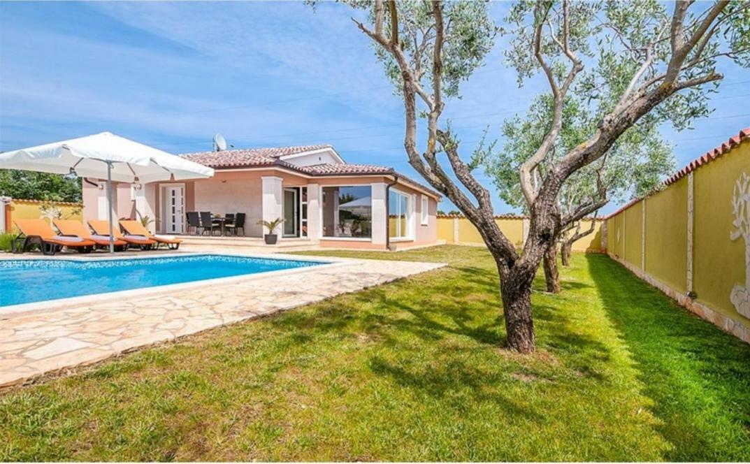 Villa Zafirah بولا المظهر الخارجي الصورة