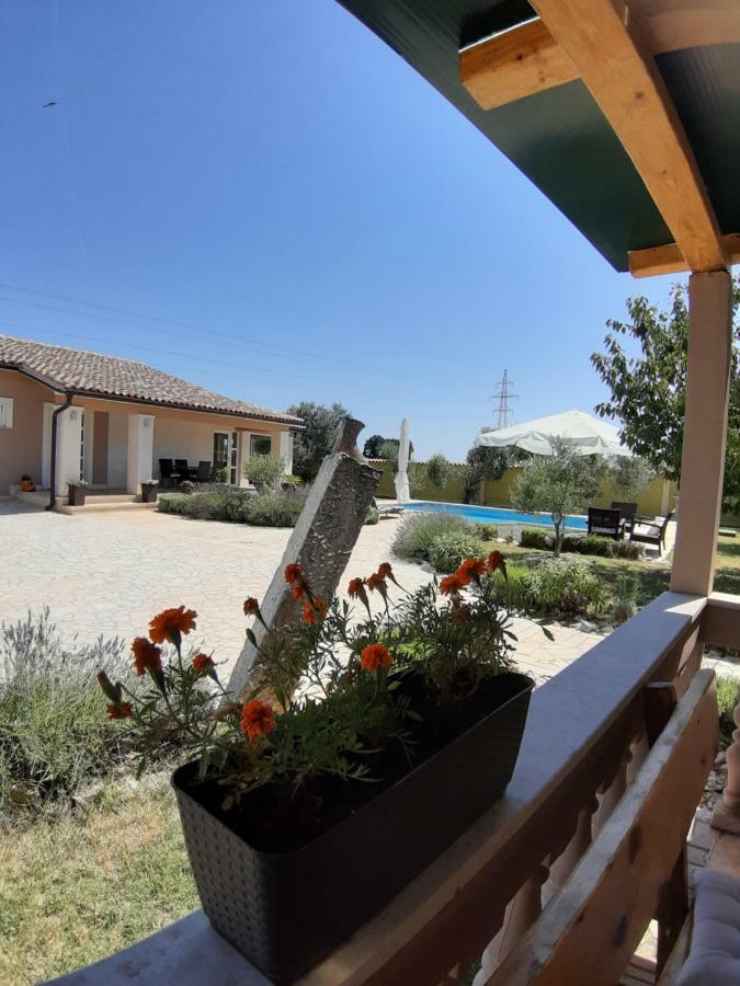 Villa Zafirah بولا المظهر الخارجي الصورة
